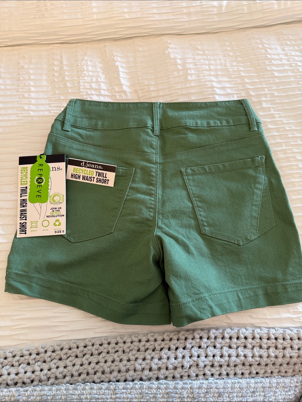 d. jeans High Waist Twill Shorts - Green - Picture 3 of 3